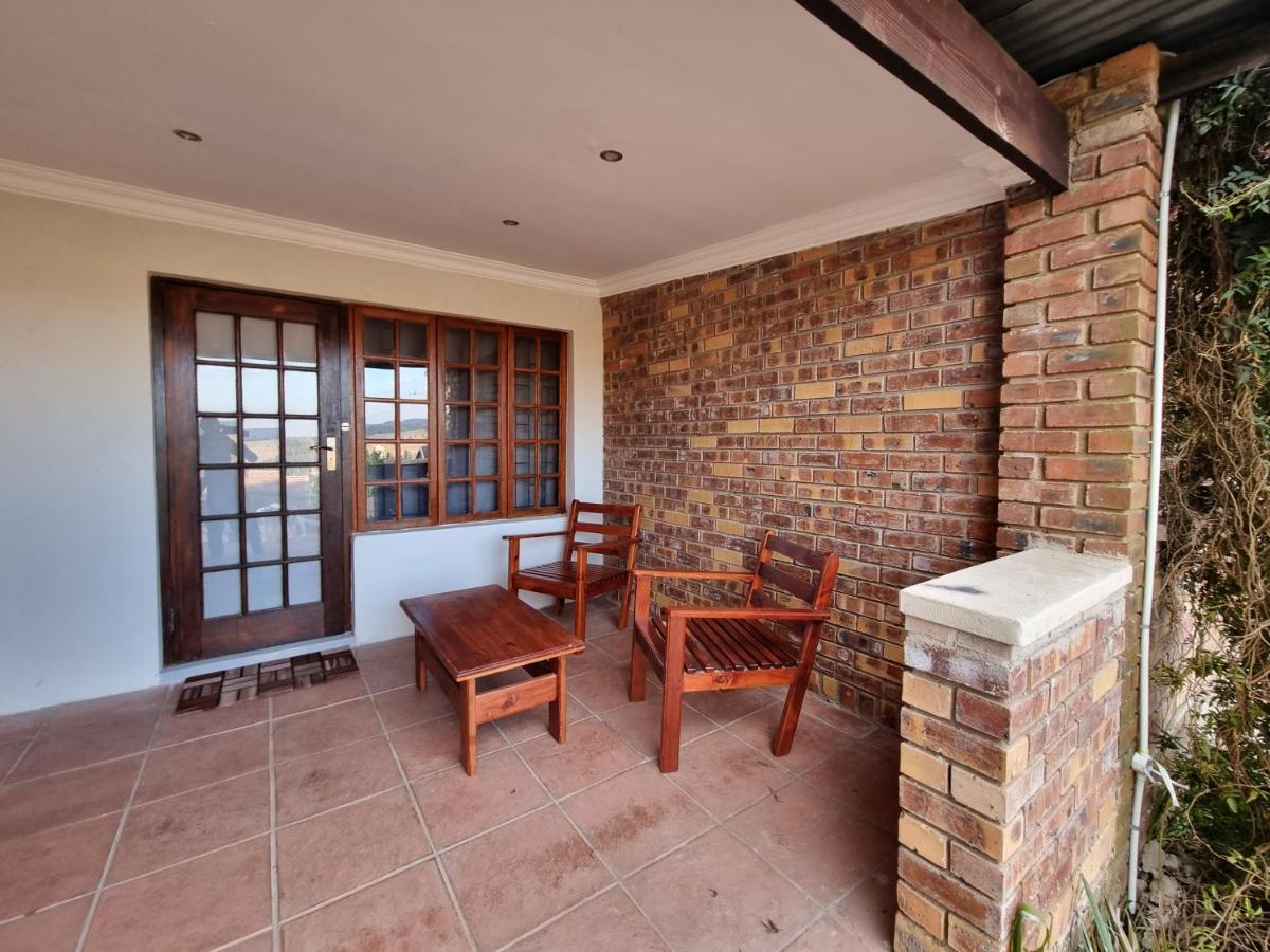 Valley View Dullstroom - Check In At The Highlander Hotel 외부 사진